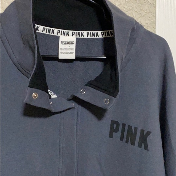 PINK Victoria’s Secret grey pullover - Picture 4 of 6